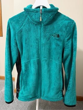 The North Face Teal Plush Fleece Jacket with Black Logo Tag